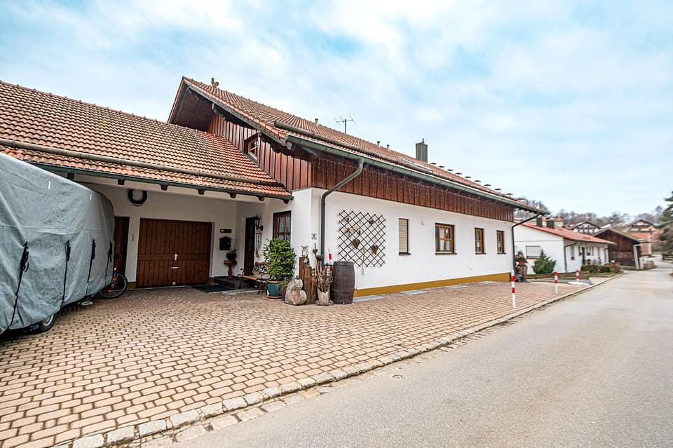 Impression Straßenseite — Mehrfamilienhaus, 399 m² in Haibach