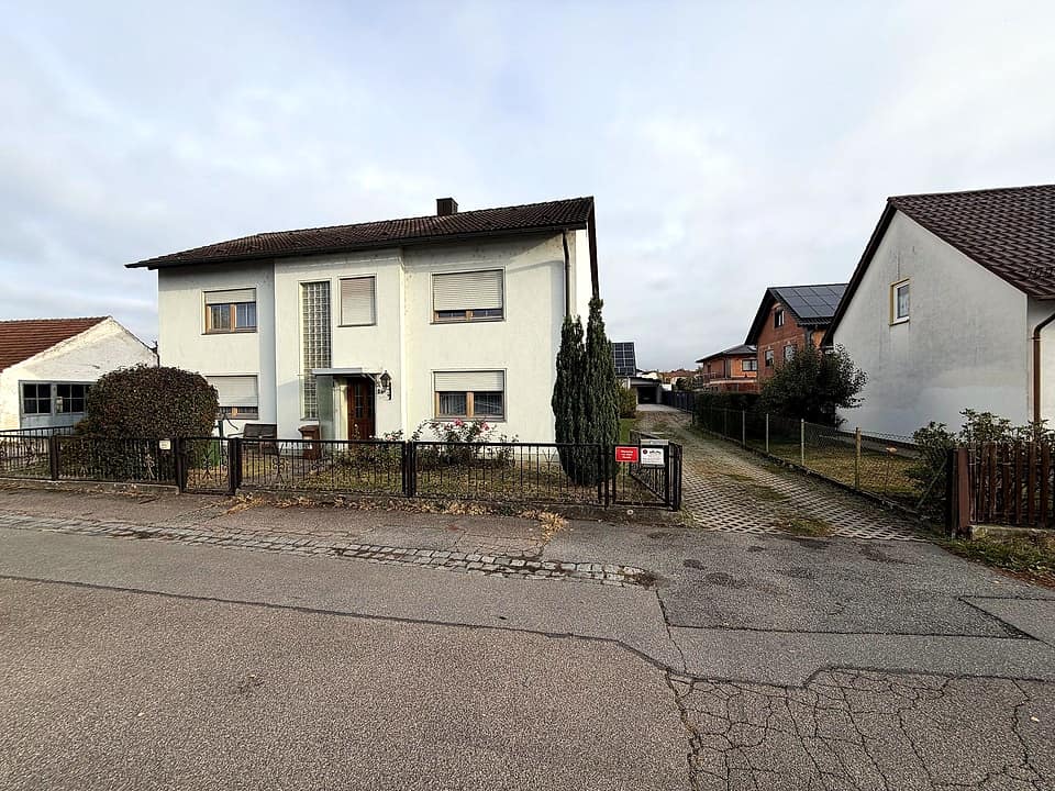 02_Strassenansicht — Einfamilienhaus, 167 m² in Straubing