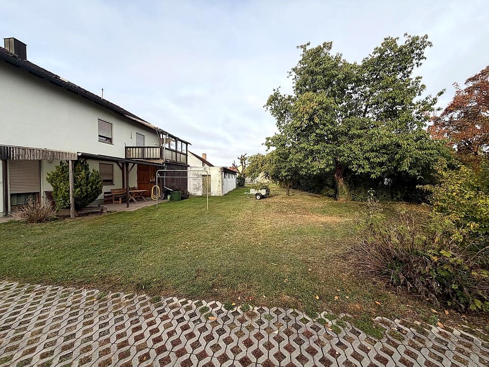 03_Gartenseite_mit_Dachterrasse — Einfamilienhaus, 167 m² in Straubing