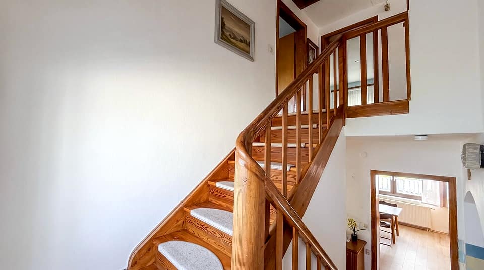 Treppe — Einfamilienhaus, 137 m² in Aiterhofen