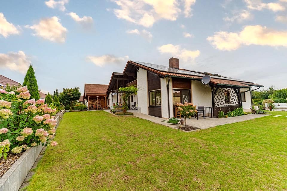 05 Gartenansicht mit Terrasse — Einfamilienhaus, 200 m² in Geiselhöring