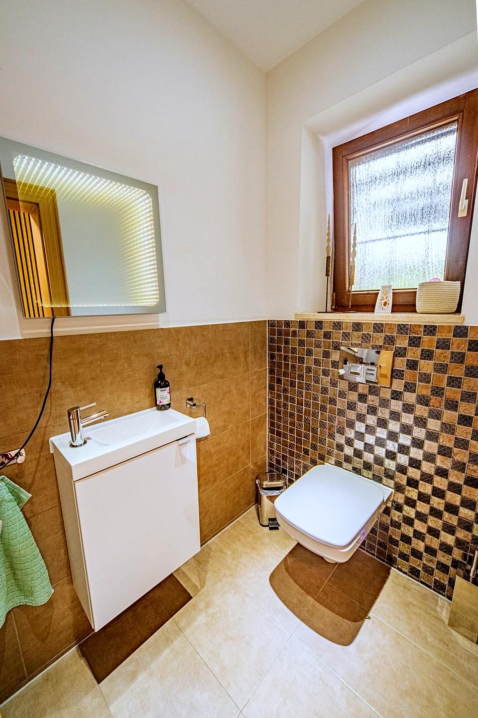 13 Gaeste-WC — Einfamilienhaus, 200 m² in Geiselhöring