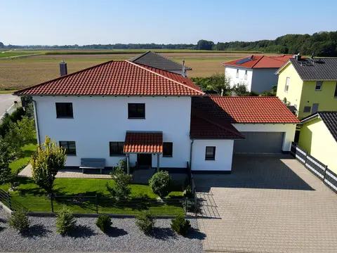 Einfamilienhaus in Aholfing